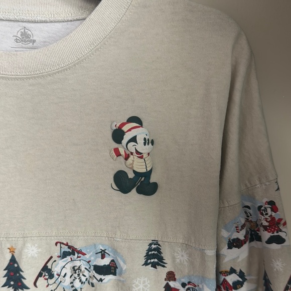 Mickey and Friends Ski Spirit Jersey - Picture 2 of 6